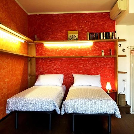 Porta Volta Flexyrent Studio Apartment Milan Bagian luar foto